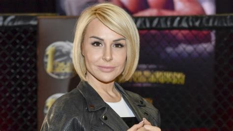 Blanka Lipi Ska Prezentuje Wyrze Bione Cia O W Sk Pym Bikini Co Za Figura Magazyn Rmf Fm