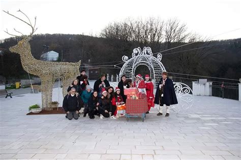 Celle San Vito Arriva Babbo Natale Con Il Panettone Mediterranews