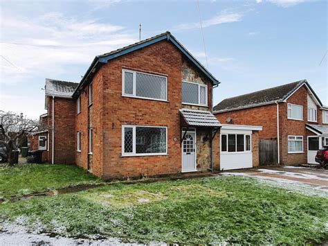 Valley Road Ibstock Le67 3 Bed Semi Detached House £210 000