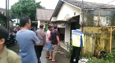 Dikepung Warga Maling Motor Kabur Lewat Plafon Rumah Pacar Mgstv