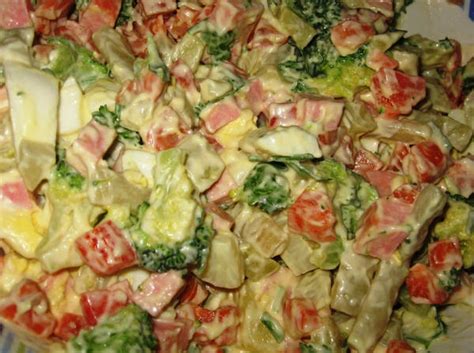 Удивить дорогих гостей просто: готовим волшебный салат Московский!