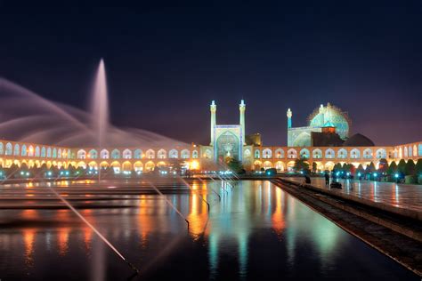 Iran Tour (Shiraz + Isfahan) – Island Travel