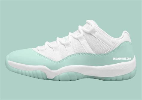 Air Jordan 11 Low Igloo AH7860-103
