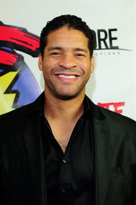 Social media tributes pour in for the legendary actor Bert Convy today 4