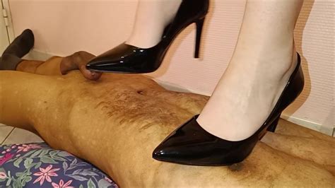 Trampling And Jumping With Heels GO PORN