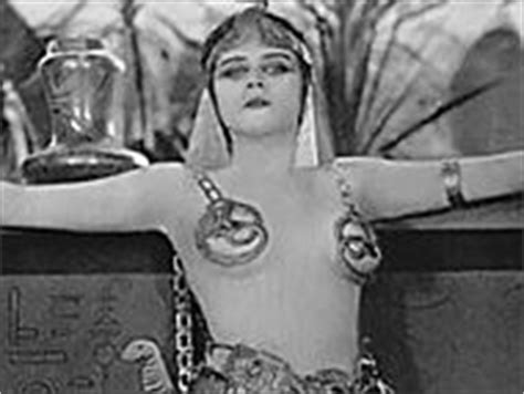 Naked Theda Bara In Cleopatra