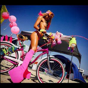 Burning Man Babe Porn Pic