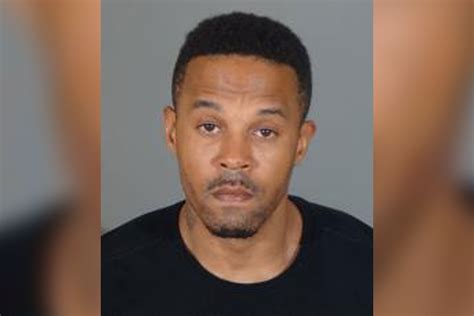 Nicki Minajs Husband Kenneth Petty Registers As Sex Offender In California