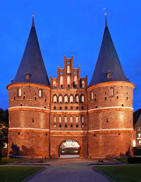 Holstentor A Photo From Schleswig Holstein West Trekearth Germany