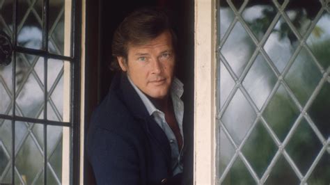 How Much Did Roger Moore Really Make? The Surprising Truth About His Legacy - Veja Store Site