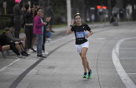 PHOTOS: Runners take on 38th annual Long Beach Marathon • Long Beach ...