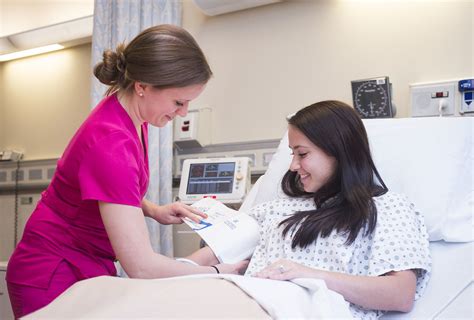 Blood Pressure Monitoring | NIH nurse takes a patient’s bloo… | Flickr