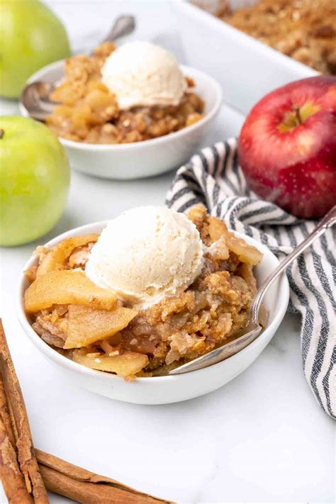 Old Fashioned Easy Apple Crisp Chef Dennis