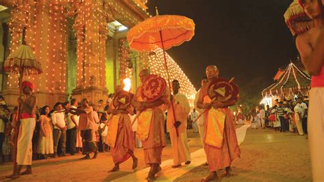 Duruthu Perahera