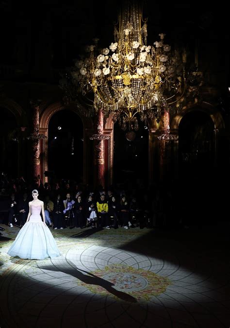 Последний писк моды: перевернутые платья: dymontiger — LiveJournal