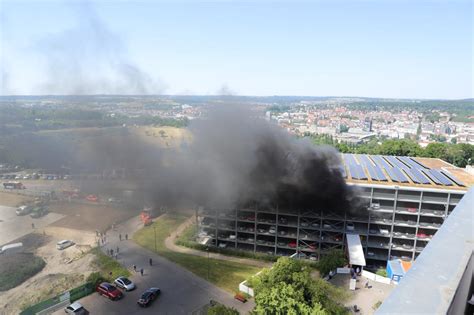 Alb Fils Kliniken Autos In Flammen Brand Im Parkhaus Der Klinik Am