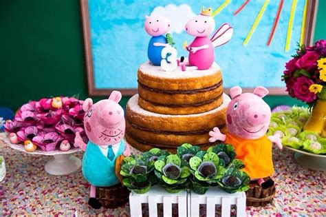 Naked Peppa Pig Cake