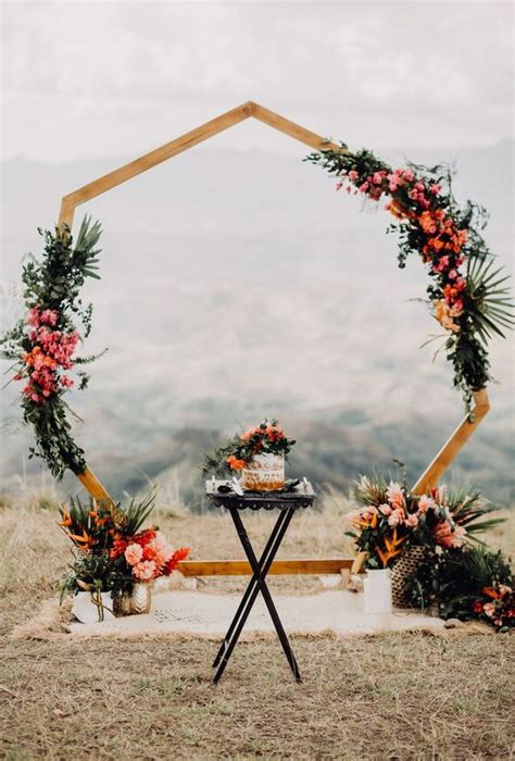 27 Fashion Forward Geometric Wedding Arches Weddingomania