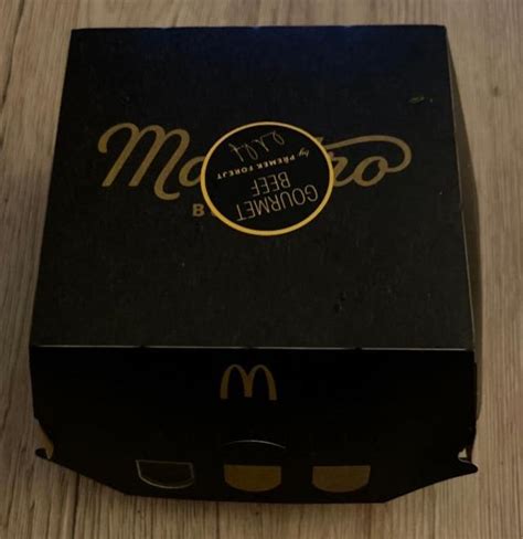 Maestro Deluxe Beef McDonald's - kalorie, kJ a nutriční hodnoty ...