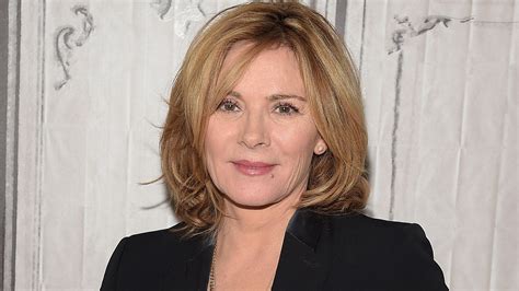 Kim Cattrall Claps Back At Sex And The City Fan Who Just Can T Quit Samantha Moving On So