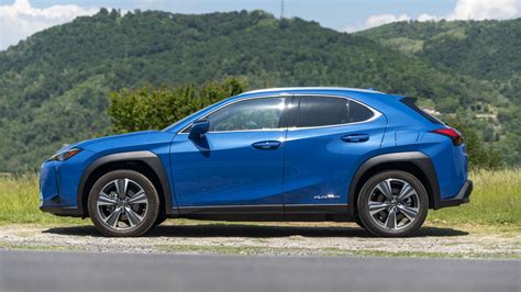 Lexus UX 300e 2021 Prova Prezzi Consumi Autonomia E Opinioni