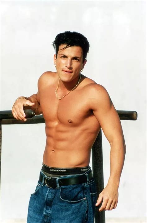 Peter Andre Says Casual Sex And Shirtless Posing Made Him Suffer Nervous Breakdown Daily Star