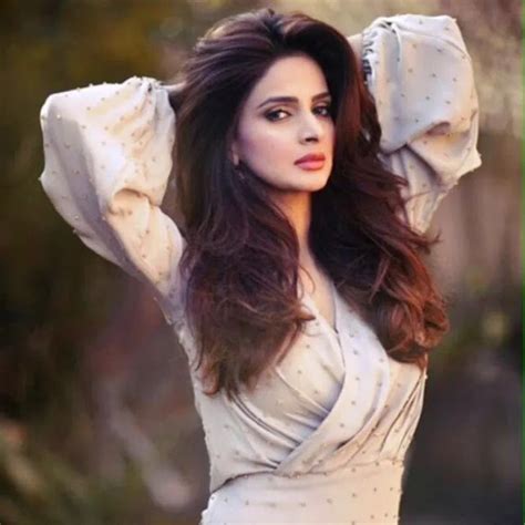 Pakistani Actress Saba Qamar Hot Sexy Beautiful Hd Wallpapers