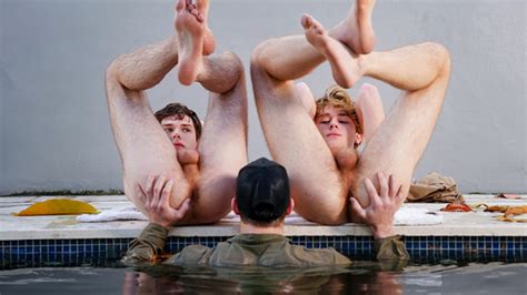 Twink Gets His Hole Creamed for Doing Chores Vidéos Porno Gratuites Gay YouPorn Français