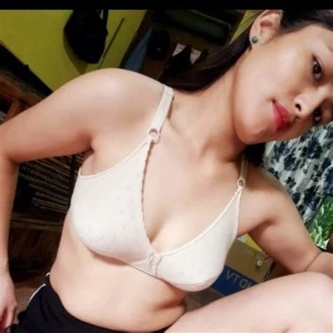 Self Fingering My Dry Vagina Feat Sexyqueen 69 XHamster