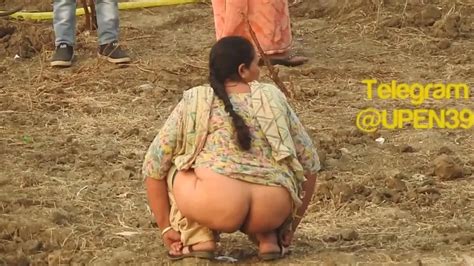 Like It Sexy Big Ass Desi Bhabi Caught Pissing ThisVid