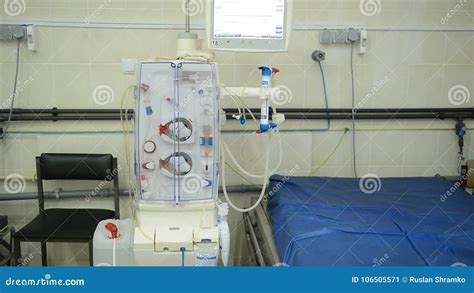 Hemodialysis Machines With Tubing Stock Video Video Of Dialyser