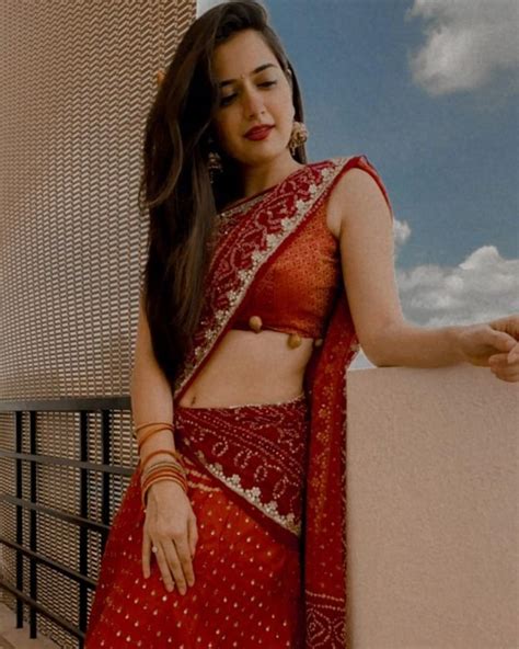 9 Gorgeous Hot Pictures Of Ashika Ranganath Bollywoodfever