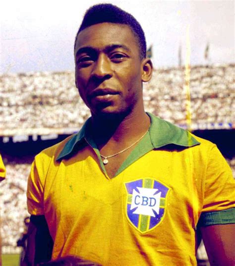 Com Quantos Anos Pelé Parou De Jogar - Pelé morre aos 82 anos de idade por complicações do câncer no cólon