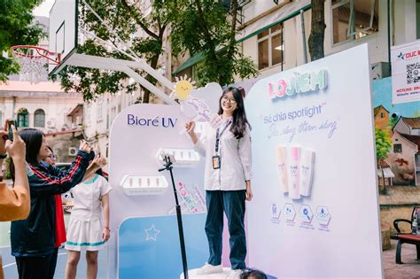 Nghe hot TikToker đình đám kể chuyện thời học sinh lơ ngơ làm đẹp mà quên mất bước quan