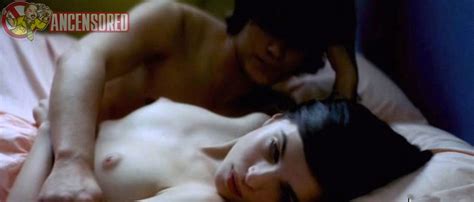 Naked Cécile Cassel in La Bande du Drugstore