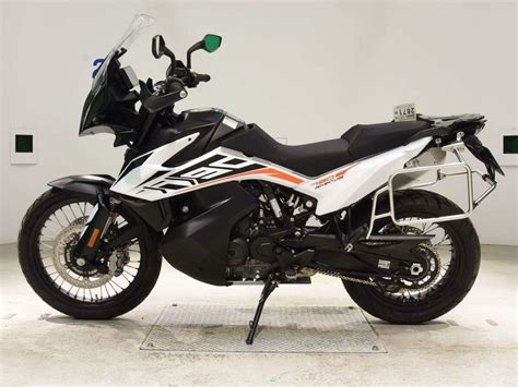 Купить б у KTM Adventure инжектор передач в Москве белый naked