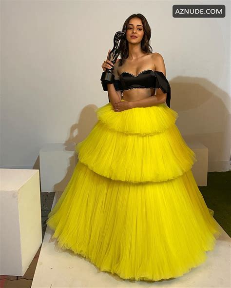 Ananya Panday Hot Pics Collection AZNude