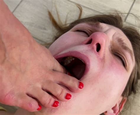 Mistress Agma Turned Her Maid Into A Lesbian Foot Slave Petite Princesses FemDom