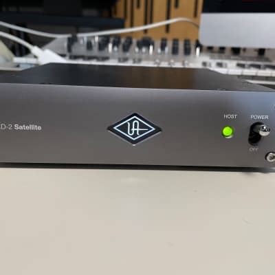 Universal Audio UAD 2 Satellite Quad Core Thunderbolt 3 DSP Reverb