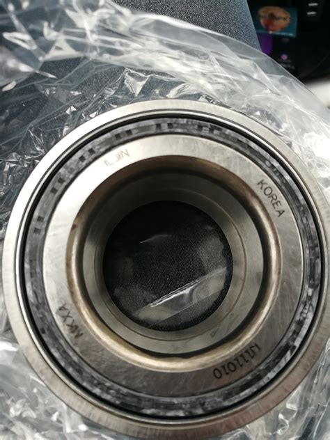 12. Передние ступичные подшипники — KIA Ceed SW (1G), 1,6 л, 2011 года ...