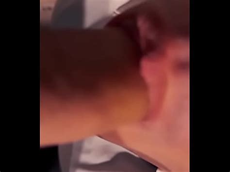 EL REPARTIOR DE PIZZA ME FOLLA EN LA PUERTA DE MI DEPARTAMENTO XVIDEOS