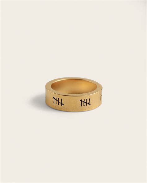 5 LIVES BAND RING IN GOLD – Untold-truth-ecom