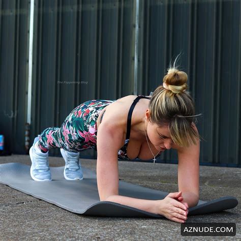 Genevieve Morton Sexy Strikes A Plank Pose During Yoga Session Aznude