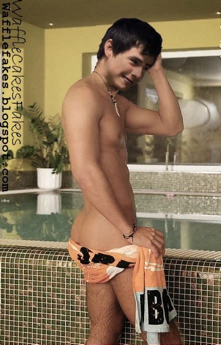 Gay Famous Fakes Tumblr Tumbex