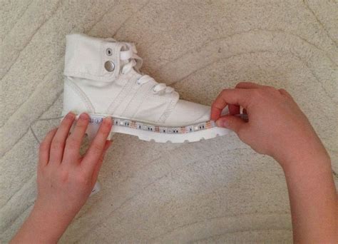 Кроссовки с LED подсветкой из светодиодной ленты своими руками