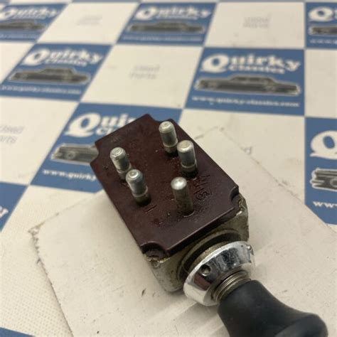4 pin Early AUX Switch – Quirky Classics