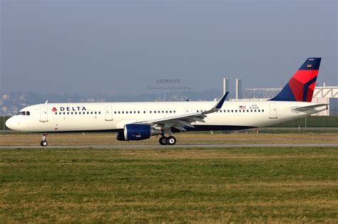 Airbus A321 211SL Delta Air Lines D AZAI N339DN MSN 8128 AIB