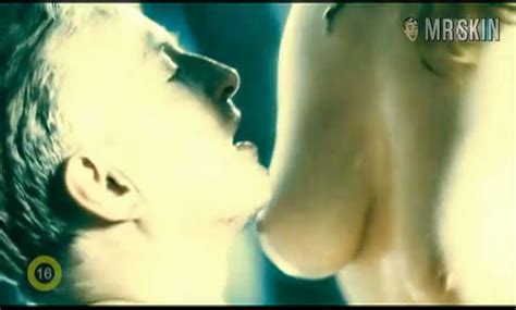 Naked Vica Kerekes in Dešťová víla