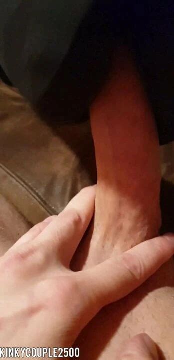 Hete Milf Geeft Footjob Met Slipje XHamster