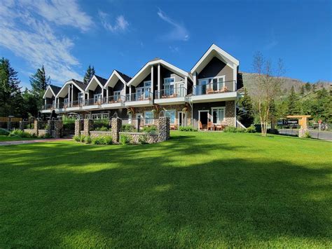 KILMOREY LODGE (Waterton, Canada) - tarifs 2025